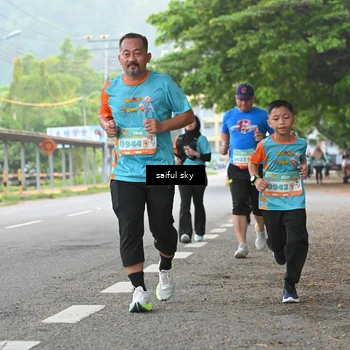 Runner Photo 8301901
