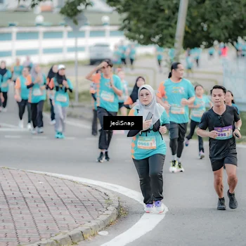 Runner Photo 8301929
