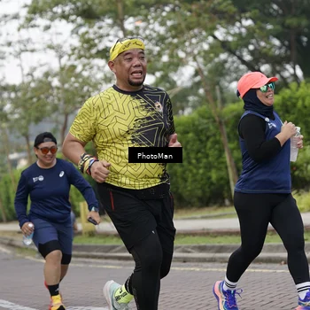 Runner Photo 8301940
