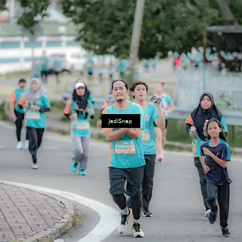 Runner Photo 8301952