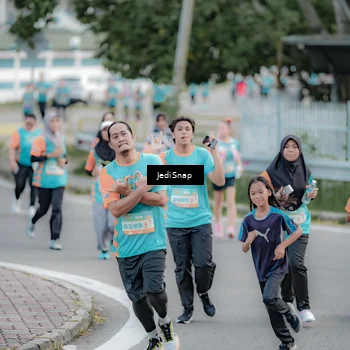 Runner Photo 8301975