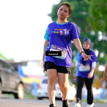 Runner Photo 8302000