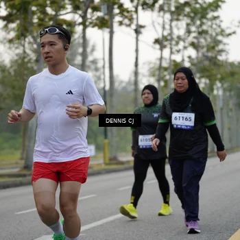 Runner Photo 8302029