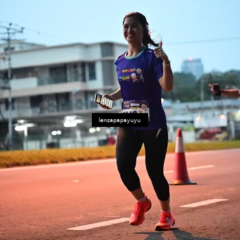 Runner Photo 8302046