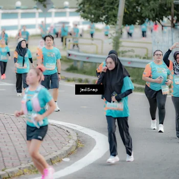 Runner Photo 8302049