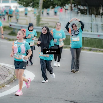 Runner Photo 8302051