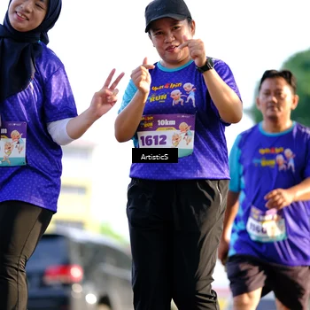 Runner Photo 8302056
