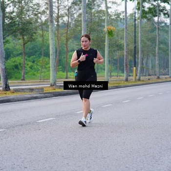 Runner Photo 8302058
