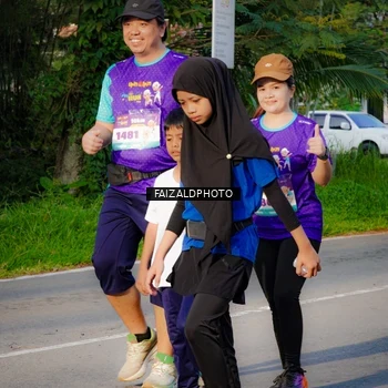 Runner Photo 8302059