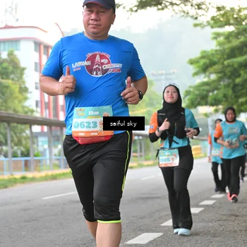 Runner Photo 8302062