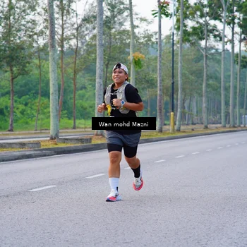 Runner Photo 8302063
