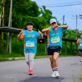Runner Photo 8302075