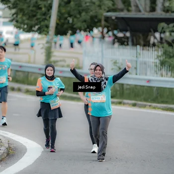 Runner Photo 8302079
