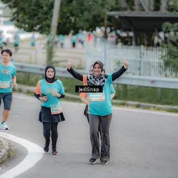 Runner Photo 8302114