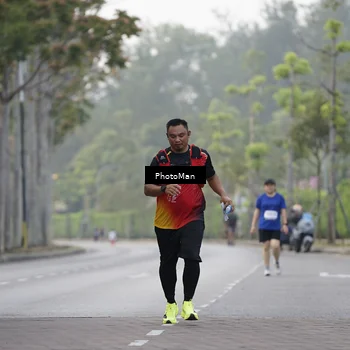 Runner Photo 8302120