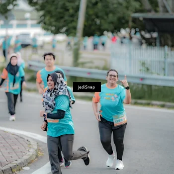 Runner Photo 8302134