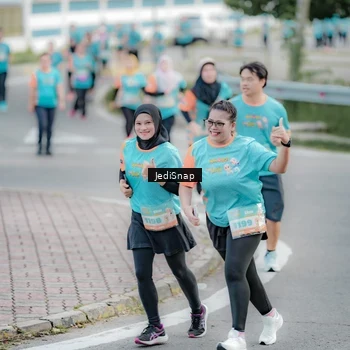 Runner Photo 8302139