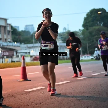 Runner Photo 8302156