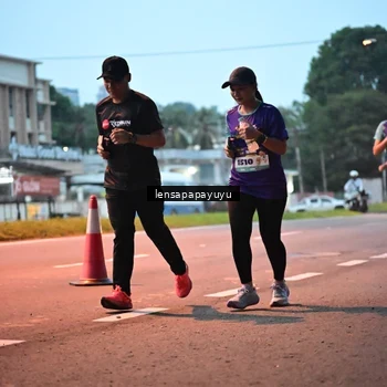 Runner Photo 8302163