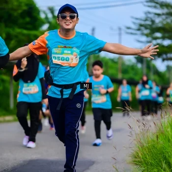 Runner Photo 8302168
