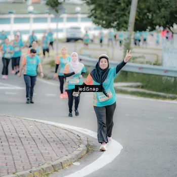 Runner Photo 8302181