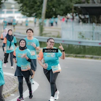 Runner Photo 8302187