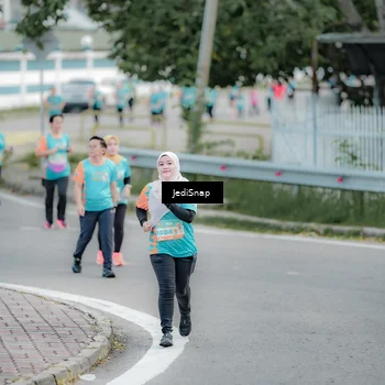 Runner Photo 8302242