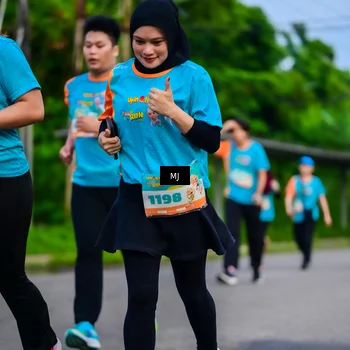 Runner Photo 8302254