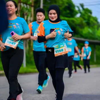 Runner Photo 8302257