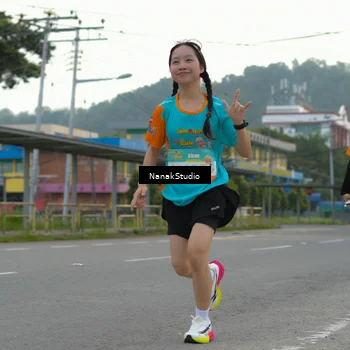 Runner Photo 8302258