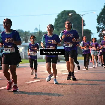 Runner Photo 8302263