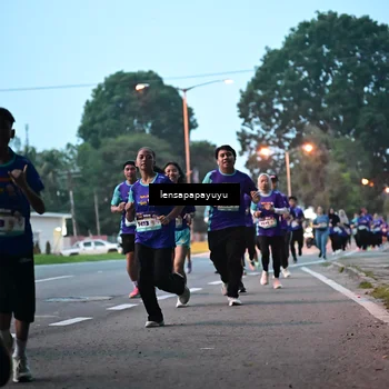 Runner Photo 8302269