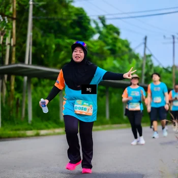 Runner Photo 8302296