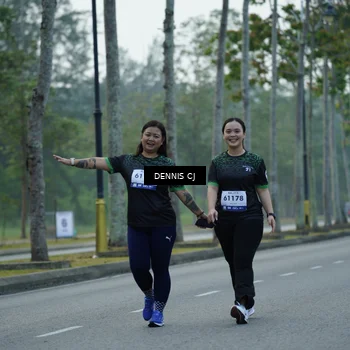 Runner Photo 8302298