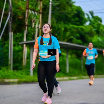 Runner Photo 8302316