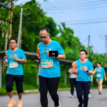 Runner Photo 8302337