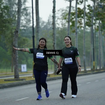 Runner Photo 8302347