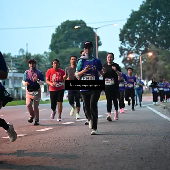 Runner Photo 8302349