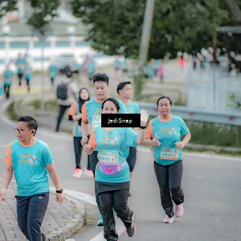 Runner Photo 8302351