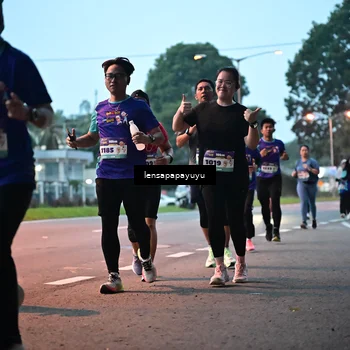 Runner Photo 8302364