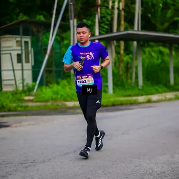 Runner Photo 8302374