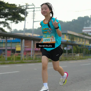 Runner Photo 8302397