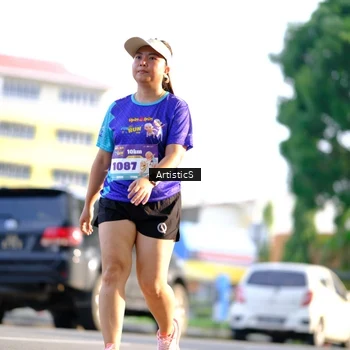 Runner Photo 8302407