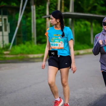 Runner Photo 8302412