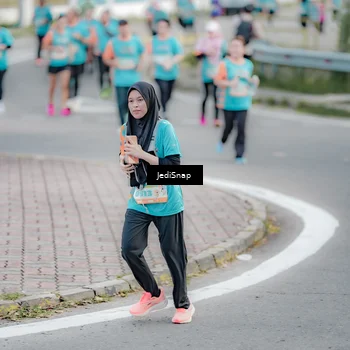 Runner Photo 8302426