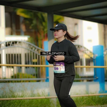 Runner Photo 8302433