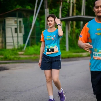 Runner Photo 8302435