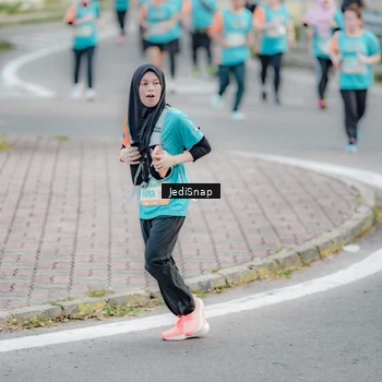 Runner Photo 8302437