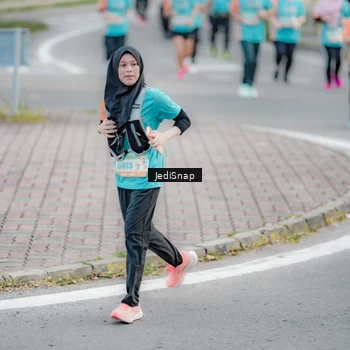 Runner Photo 8302439