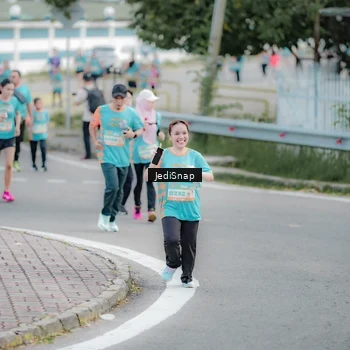 Runner Photo 8302453